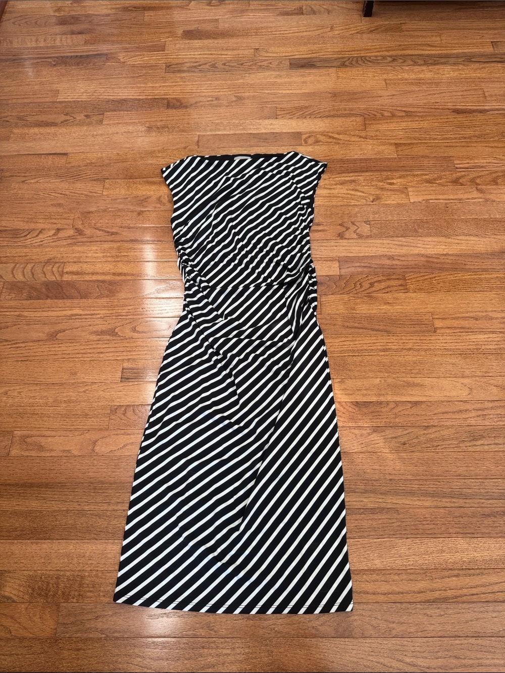 H&M Black and White Diagonal Stripe Midi Dress size large